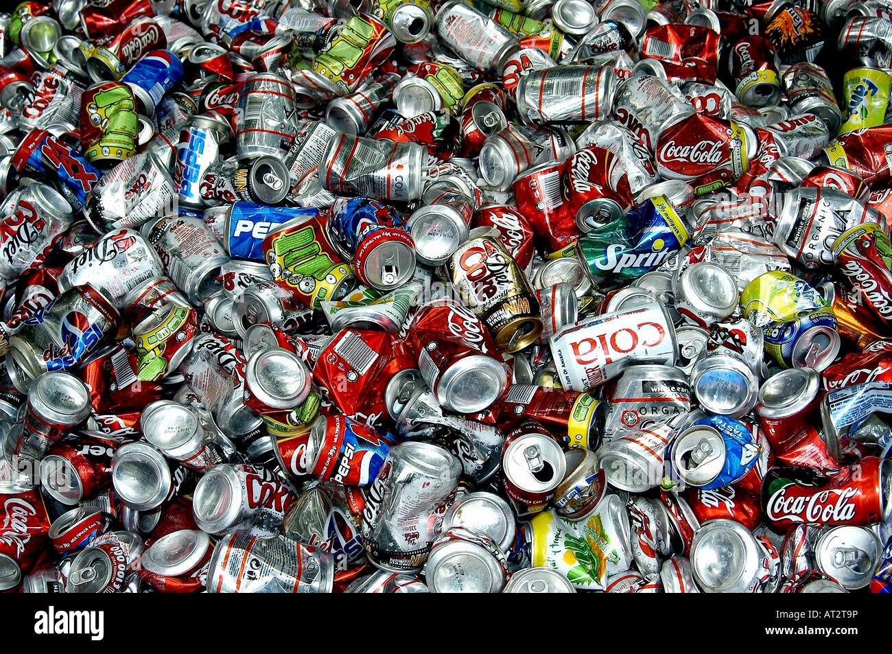 recycle aluminium cans Stock Photo Alamy