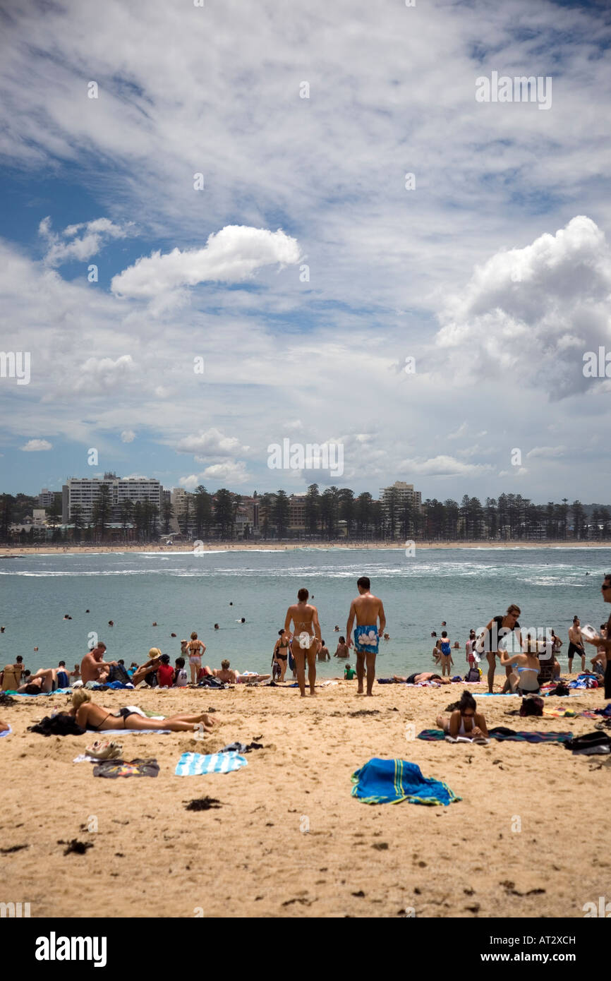 Shelly Beach, Cabbage Tree Bay Aquatic Reserve with people on the beach