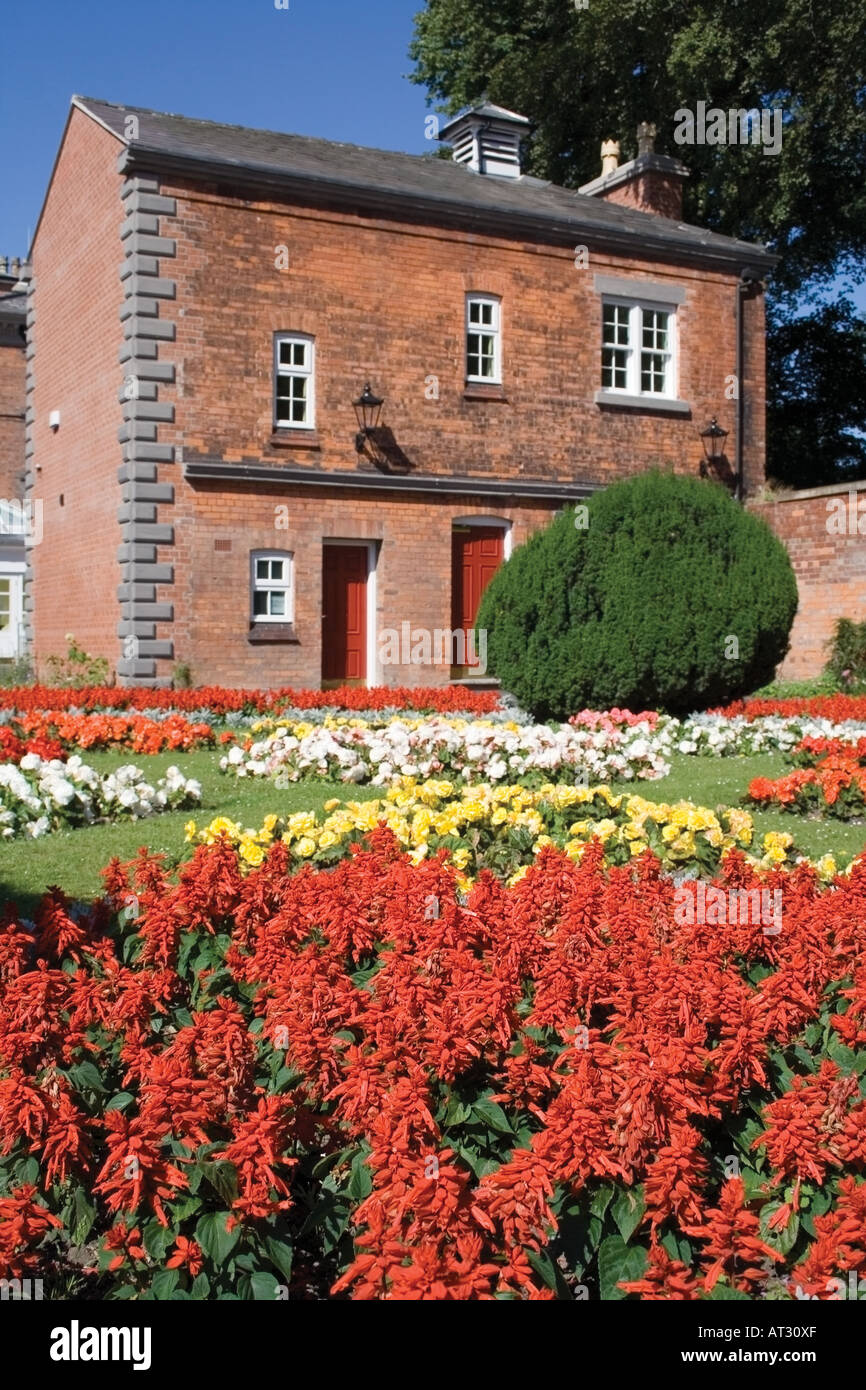 Red Brick House Stock Photos & Red Brick House Stock Images Alamy