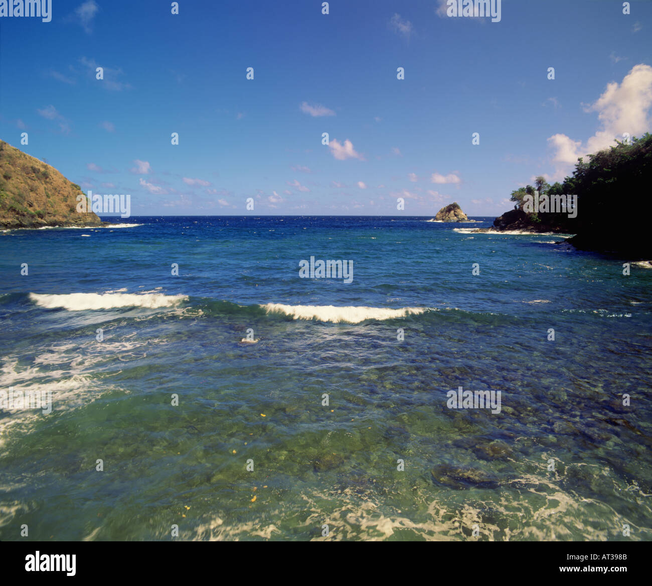 Crystal clear sea waters hi-res stock photography and images - Alamy