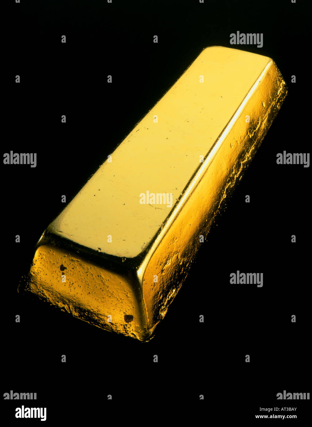 A bar of gold Stock Photo Alamy