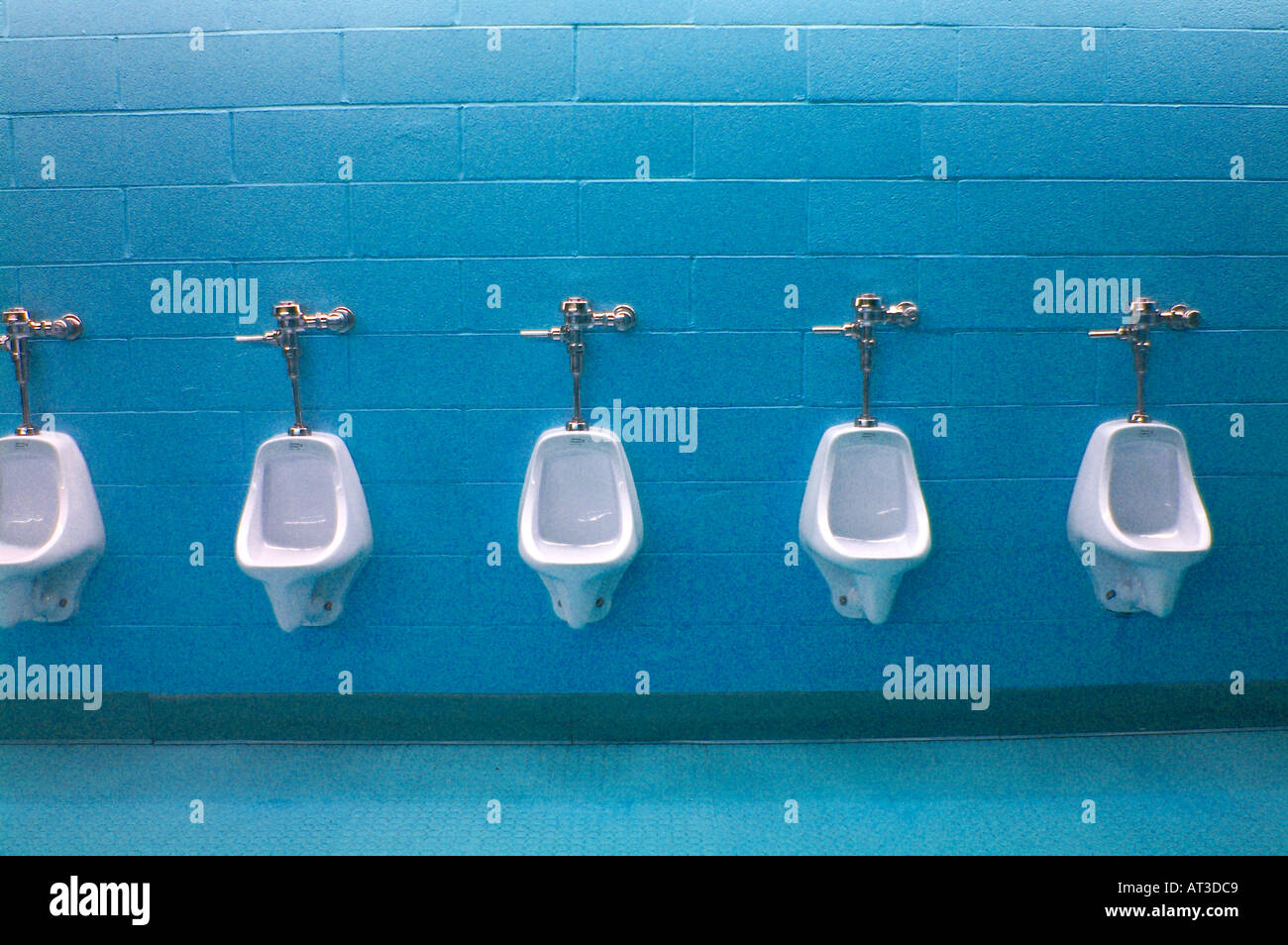 men s bathroom Stock Photo Alamy
