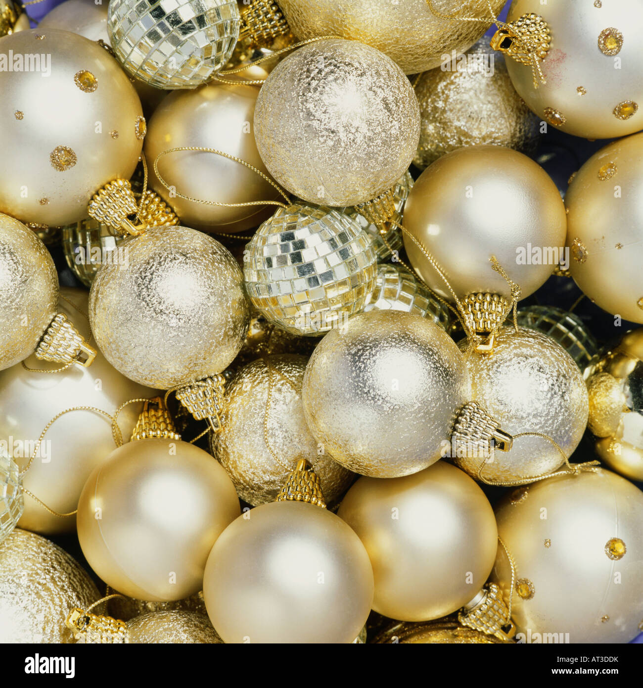 Christmas baubles hi-res stock photography and images - Alamy