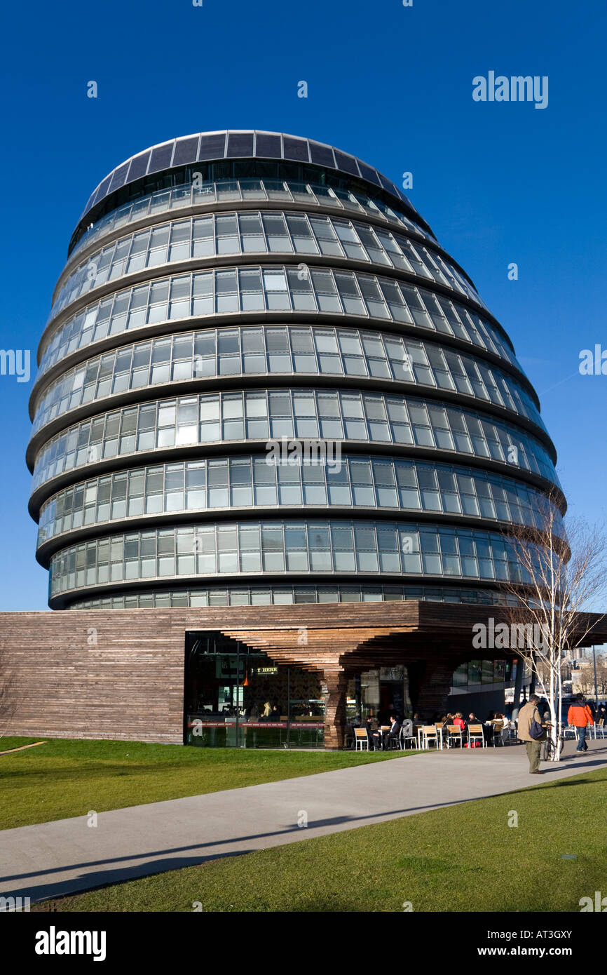 Curved landmark building City Hall London Westminster designed by Norman Foster Stock Photo