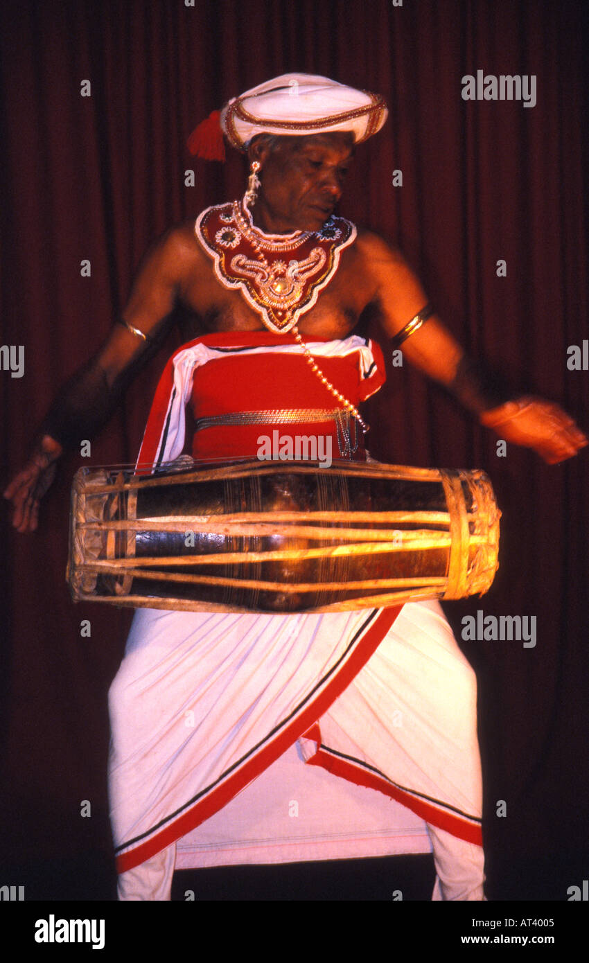 Dancer in Kandy Sri Lanka Stock Photo Alamy