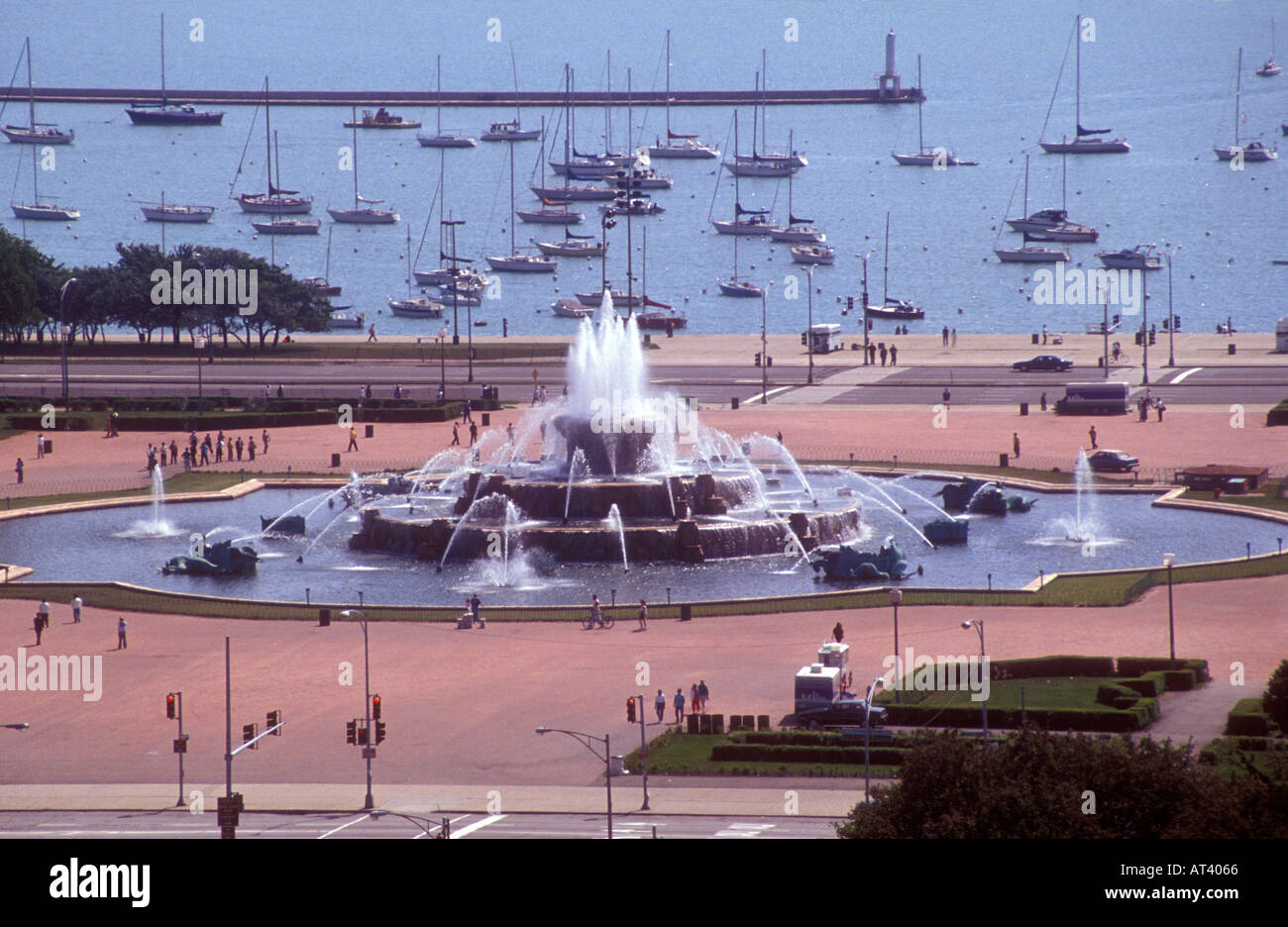 Buckingham Fountain Grant Park Chicago Illinois USA Stock Photo - Alamy