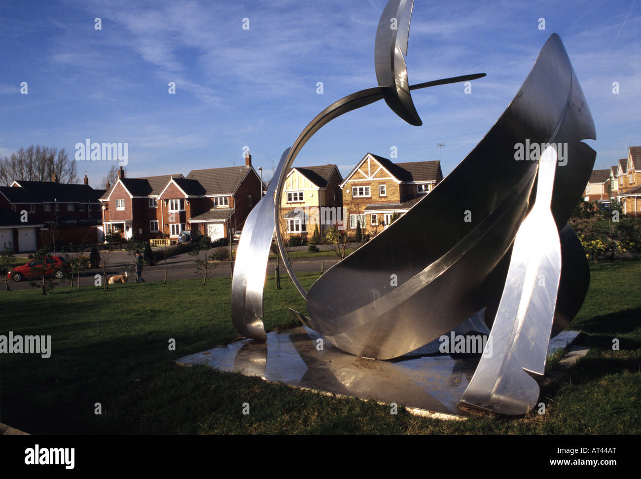 Feather Sculpture And New Houses At Westport Lake StokeonTrent Stock