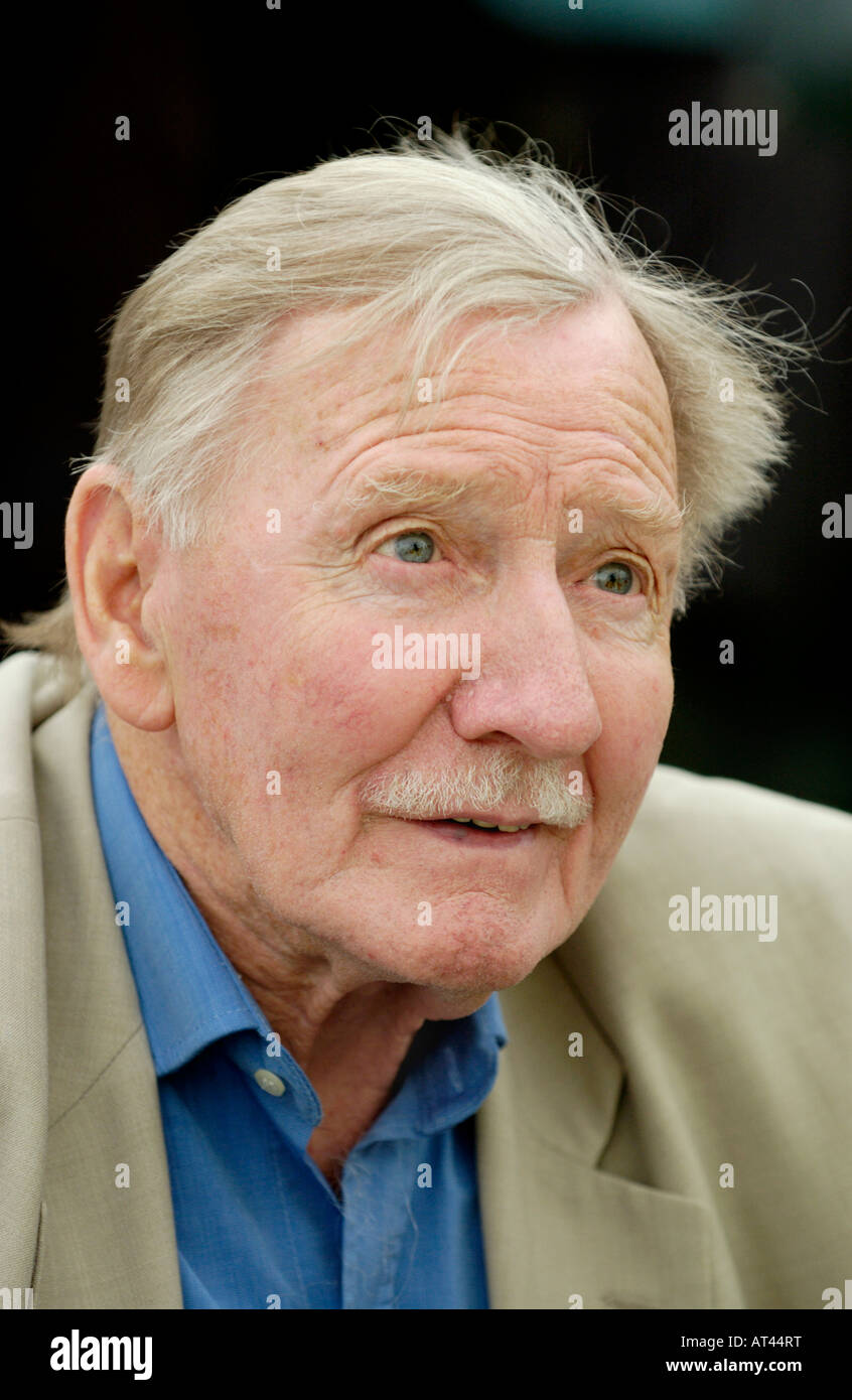 Leslie Phillips comedy actor at Hay Festival 2007 Hay on Wye Powys Wales UK Stock Photo