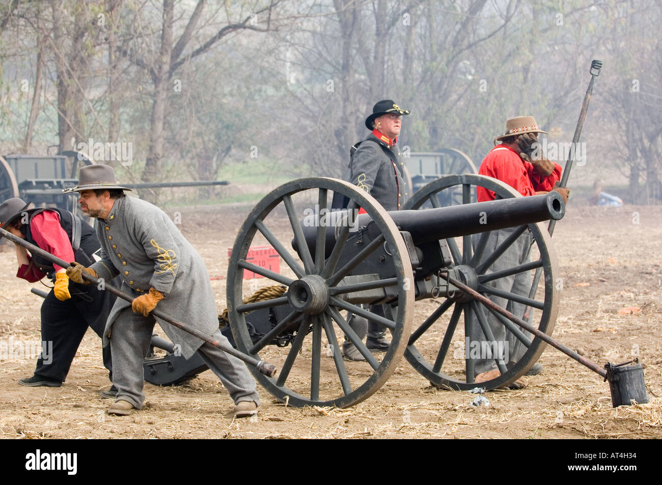 Cannoneers High Resolution Stock Photography And Images Alamy