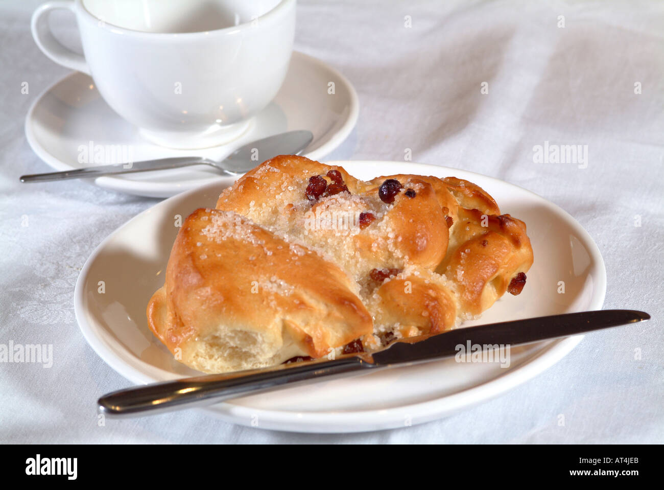 Bath bun sugar hi-res stock photography and images - Alamy