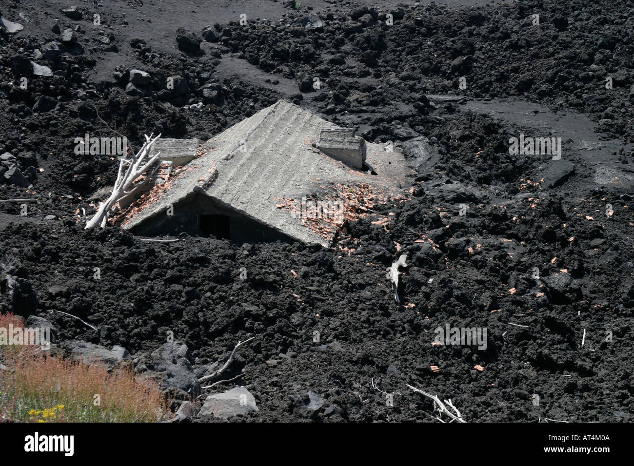 Mount etna sicily house buried hires stock photography and images Alamy