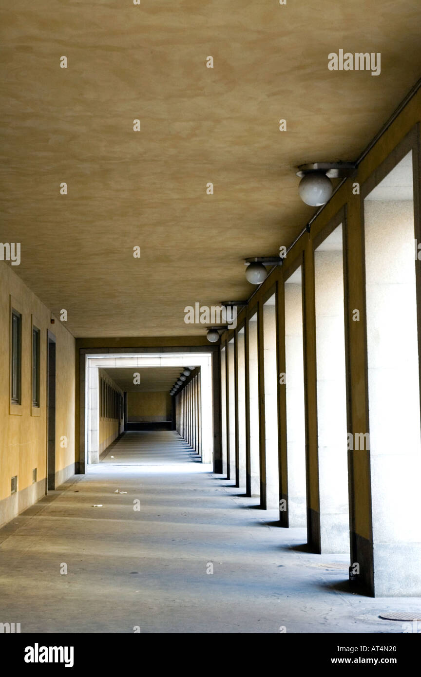 Corridor Pillar Perspective Stock Photo Alamy