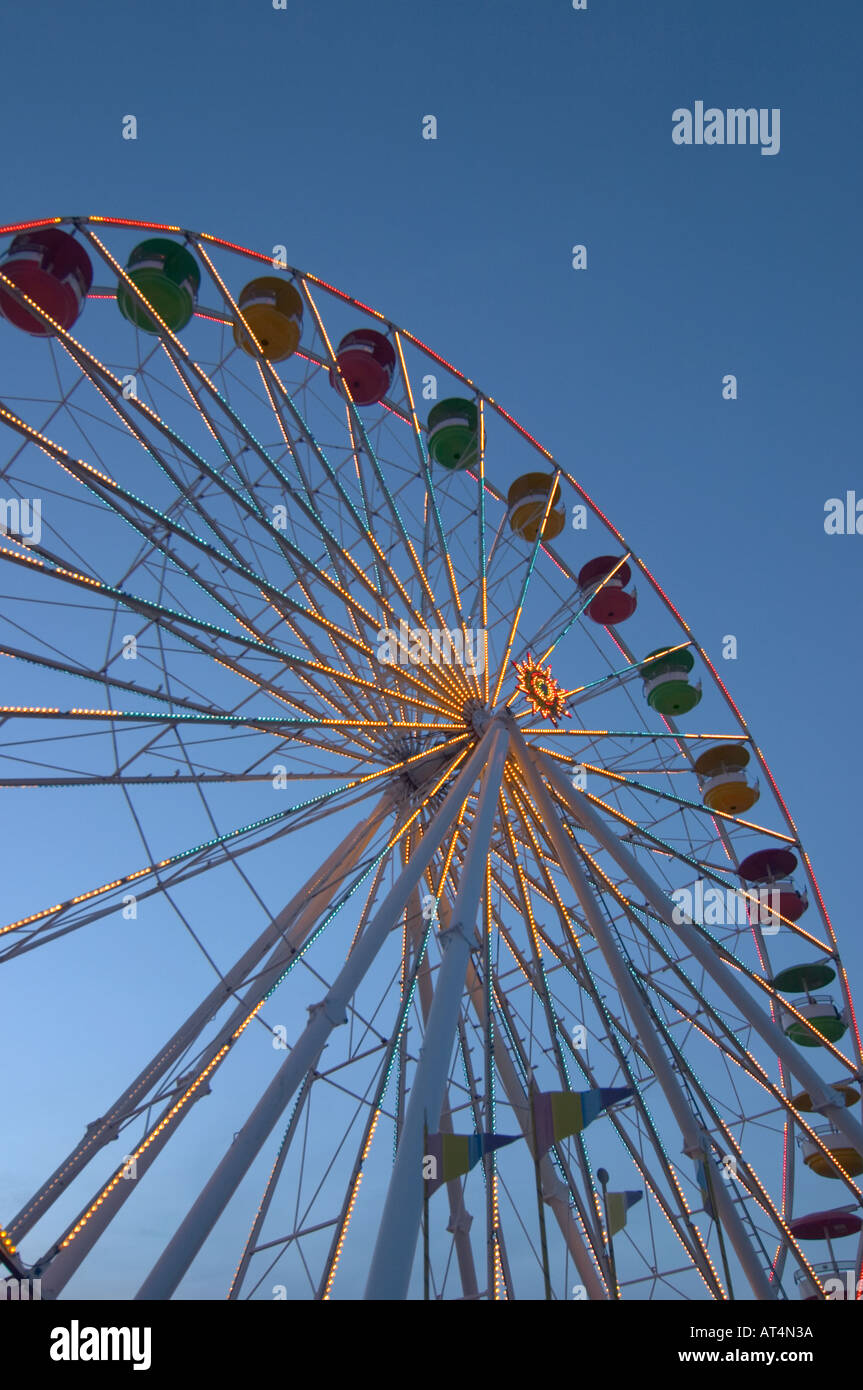 Ferris wheel on carnival midway hi-res stock photography and images - Alamy