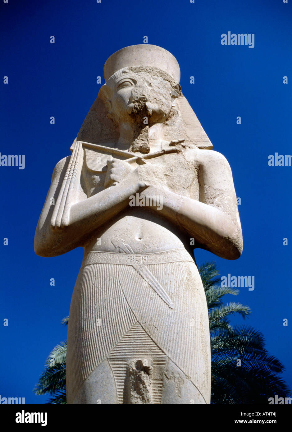 Statue Ranses Ii Statue of Ramses II Stock Photo - Alamy