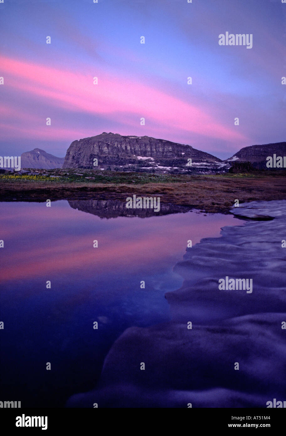 Glacier pond hi-res stock photography and images - Alamy