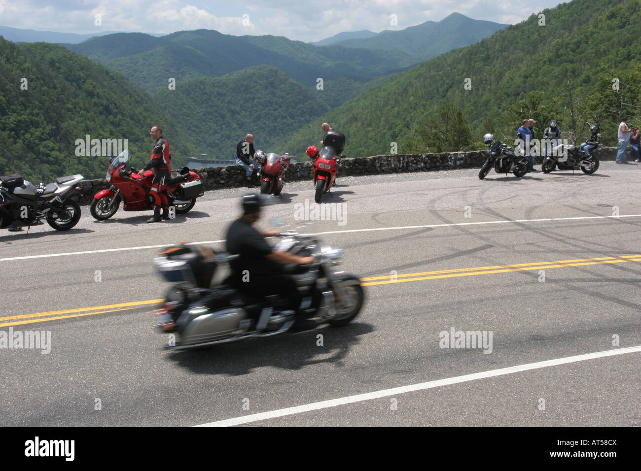 motorcycle riding Deals Gap smoky mountain park Stock Photo