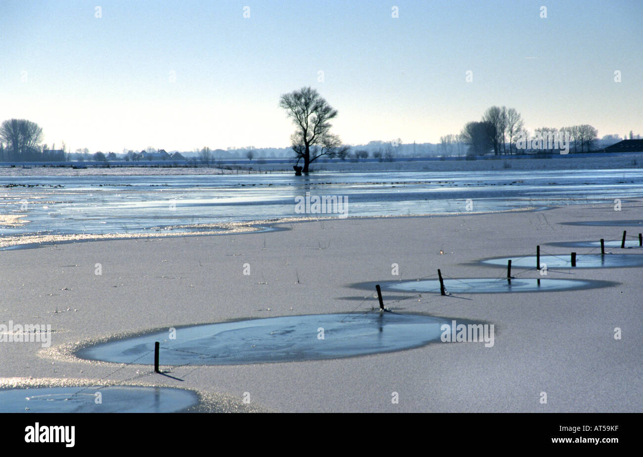 River IJssel near Deventer Winter Snow North South Holland White country countryside Ice Stock Photo
