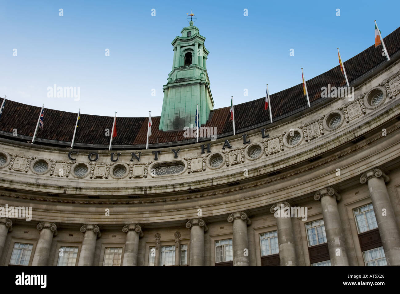 County Hall South Bank London Stock Photo - Alamy
