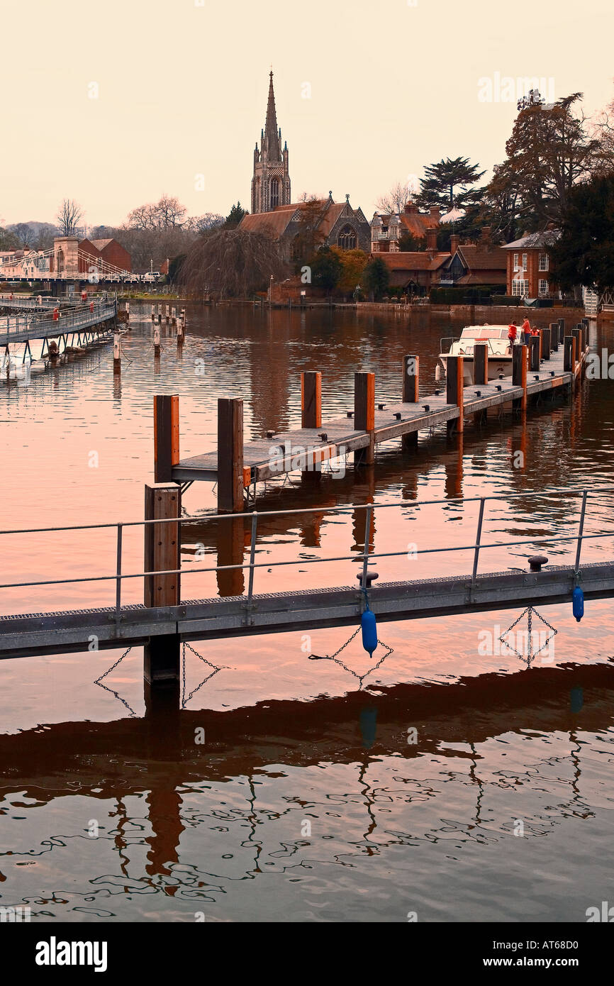 England Chilterns Buckinghamshire Marlow River Thames marlow lock Stock Photo