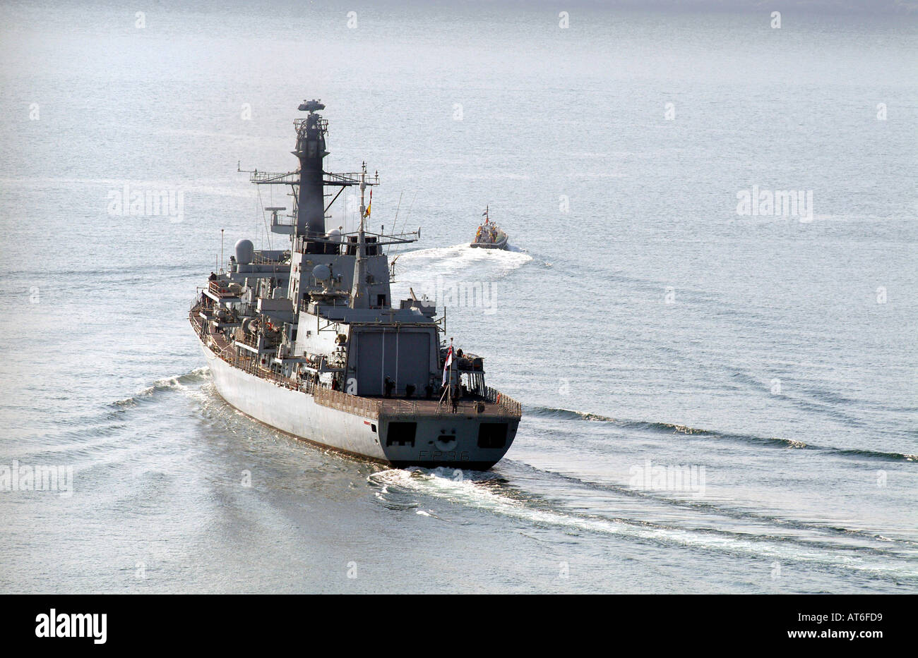 F236 Hms Montrose Royal Navy Frigate Leaves Plymouth Devon England Uk