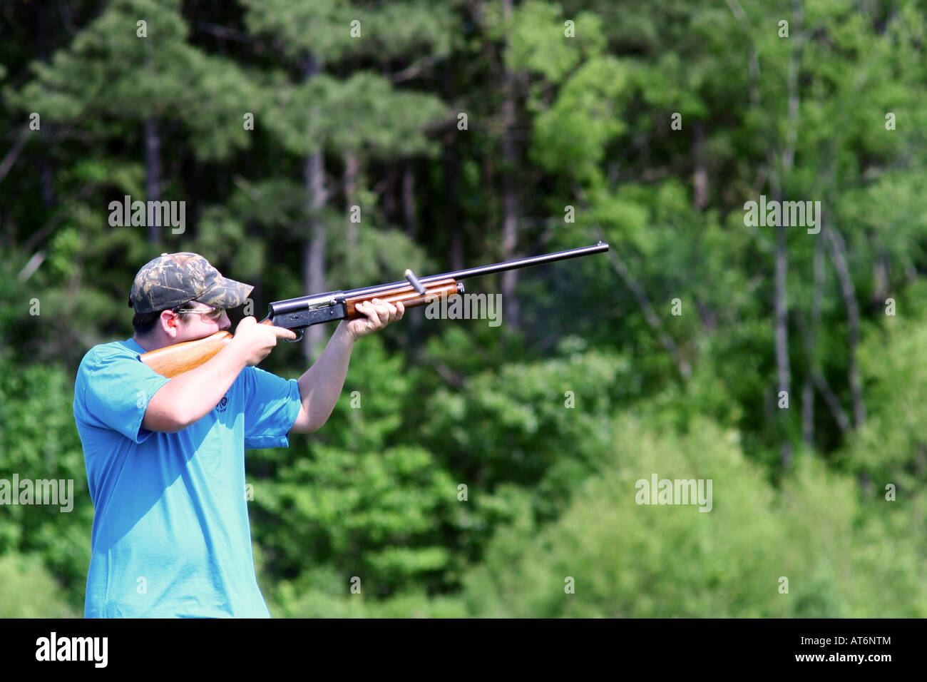 4H shooting sports skeet shooting Stock Photo Alamy