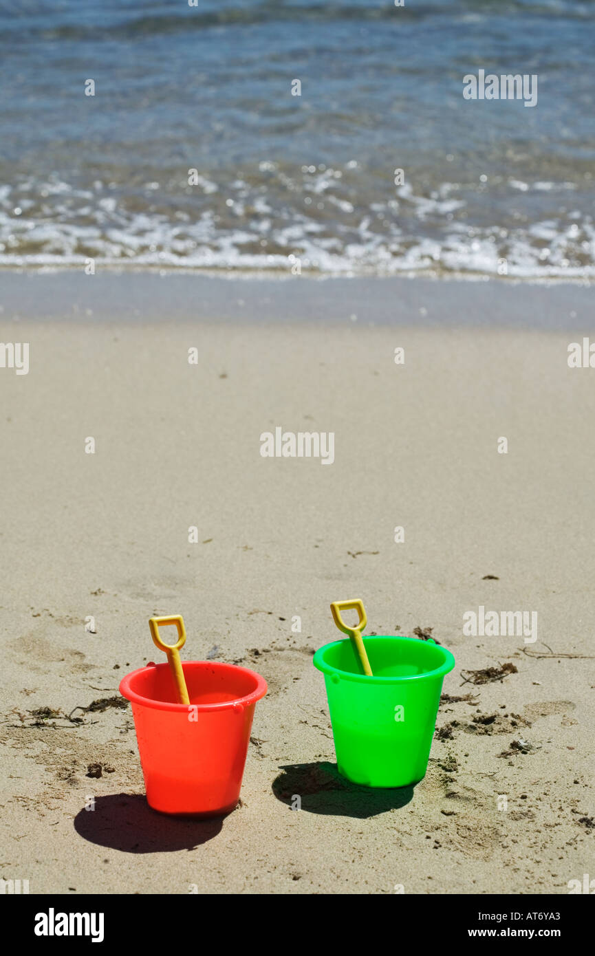childrens plastic buckets
