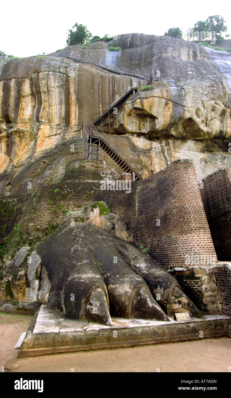 sri-lanka-sigiriya-rock-fortress-lion-terrace-portal-to-summit-stock