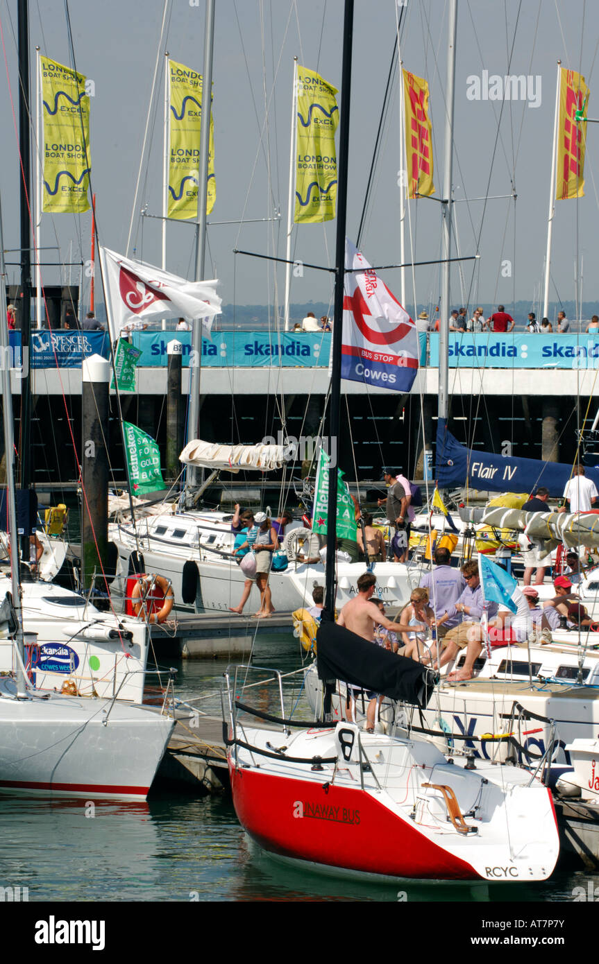 cowes week sailing regattas on the isle of wight Stock Photo Alamy