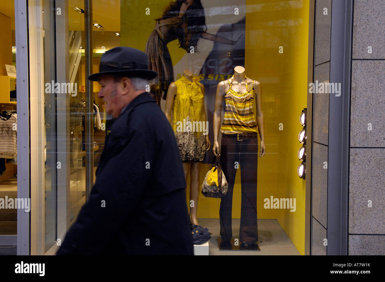 man male female mannequins shop window ku-damm kurfurstendamm berlin ...