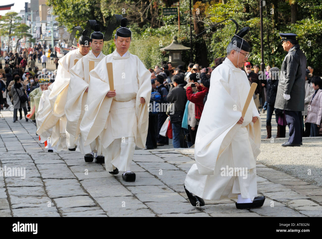Buddhist monks prepare for the Daikokuten ceremony, Kamakura JP Stock Photo