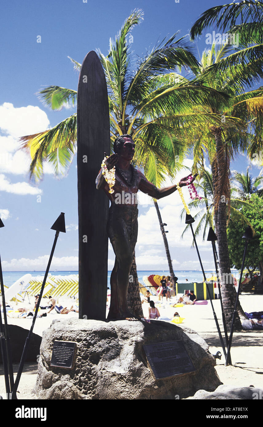 Duke Kahanamoku statue, Waikiki beach, Oahu Stock Photo