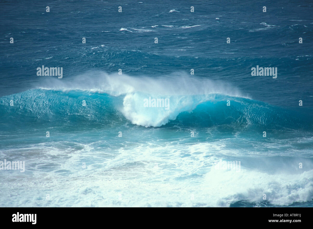 Storming weather and large wave on Kauai's north shore Stock Photo Alamy