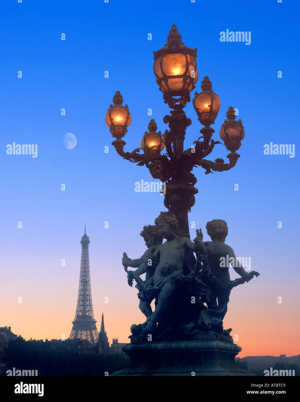 Moonlight over paris hi-res stock photography and images - Alamy