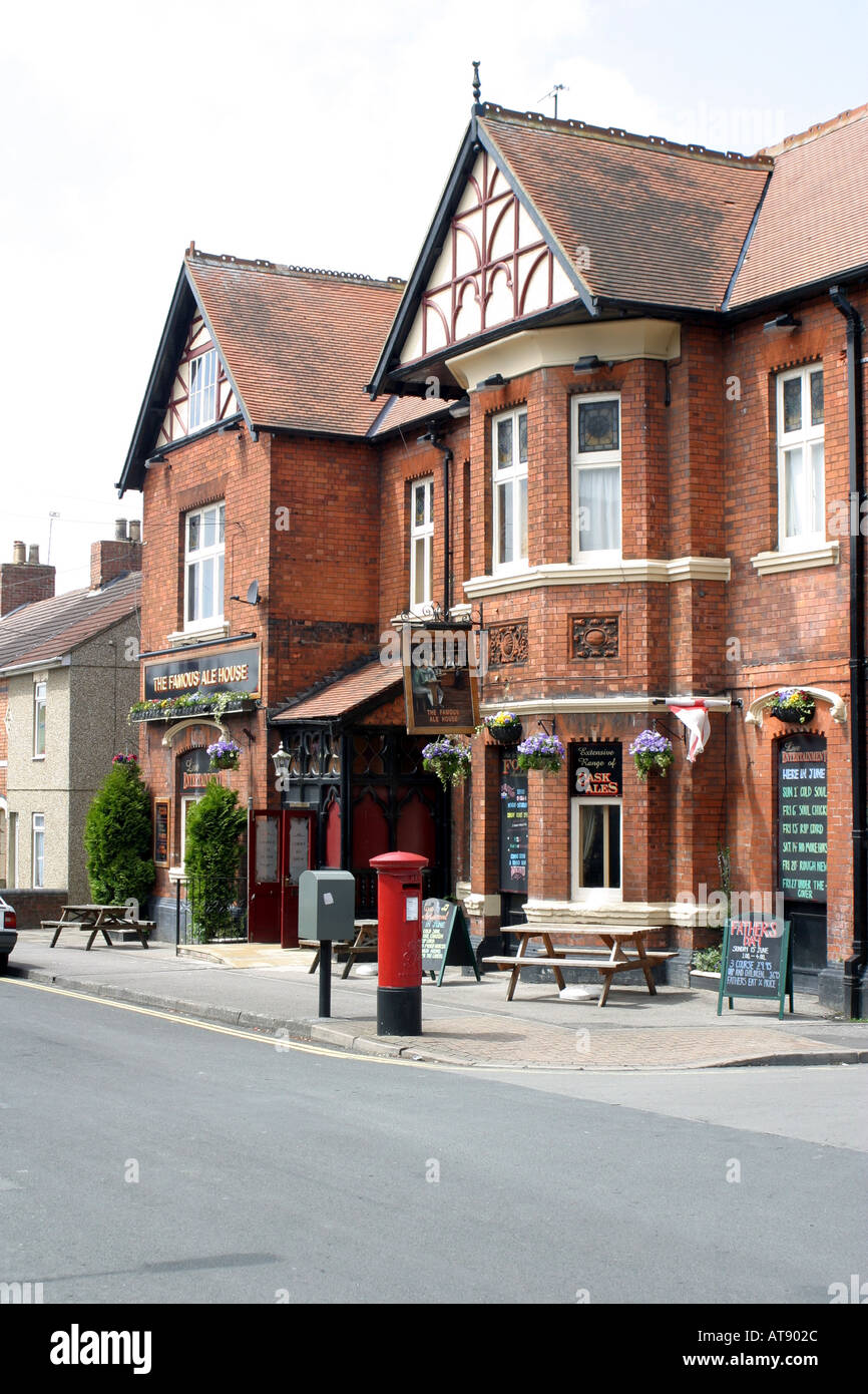 The Famous Ale House in Redcliffe Street Swindon Stock Photo Alamy
