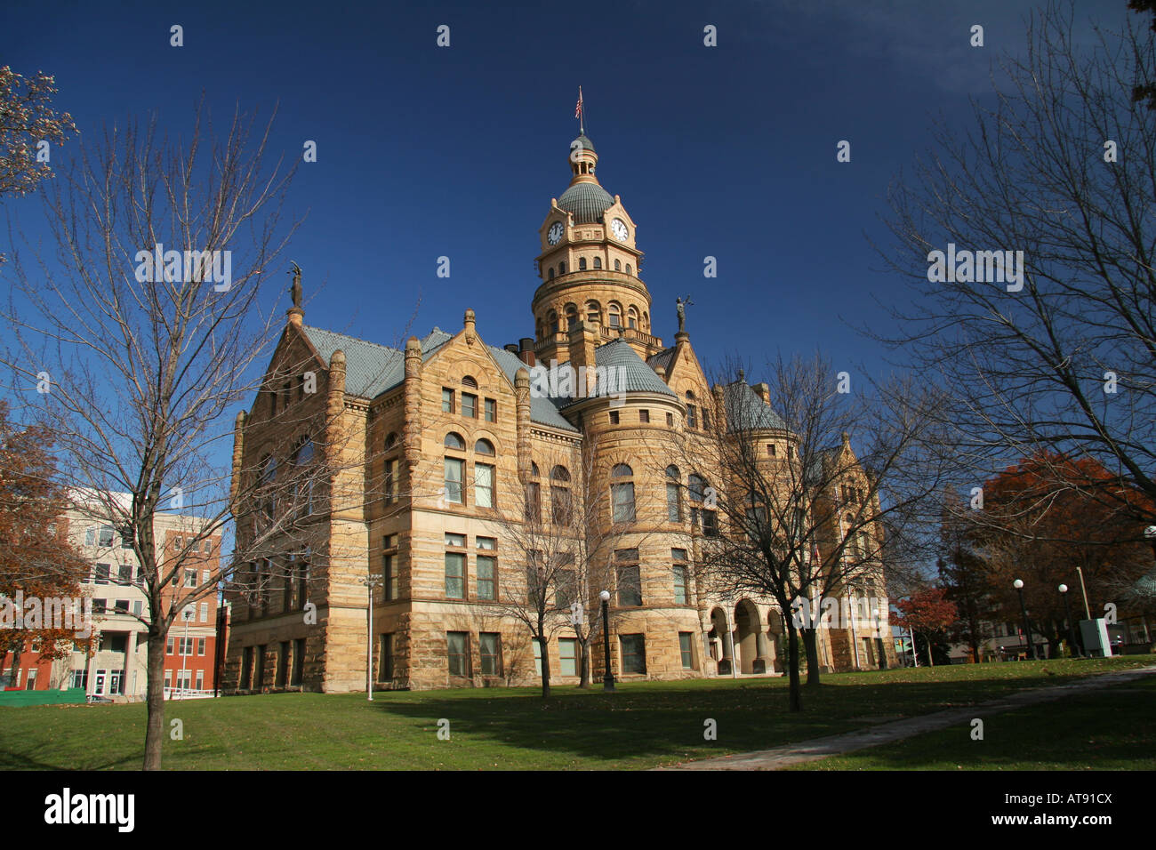 Trumbull County Courthouse Warren Ohio Richardsonian Romanesque