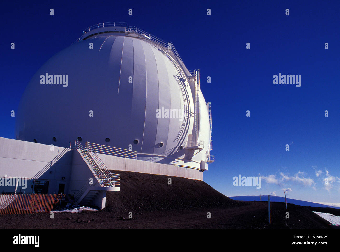The technology of the keck telescope on Mauna Kea Stock Photo - Alamy