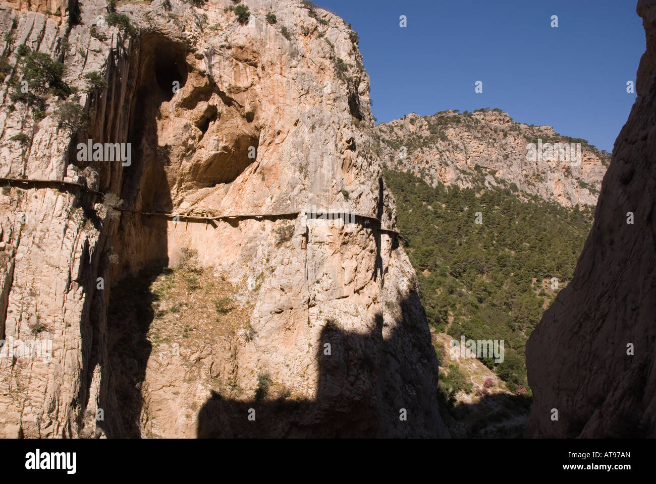 El camino del rey walkway through El Chorro gorge, Malaga, Spain Stock Photo
