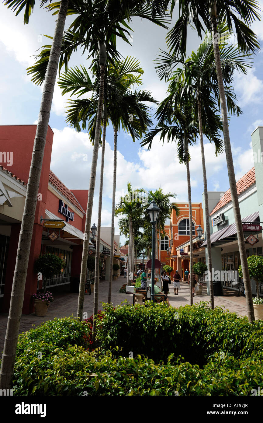 Miromar outlets hires stock photography and images Alamy