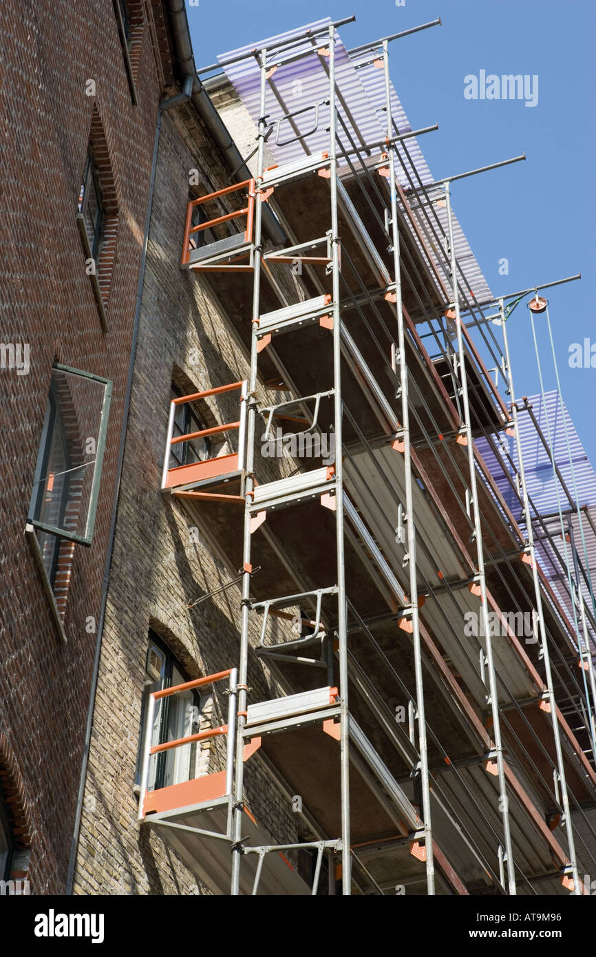 Scaffolding on building in hi-res stock photography and images - Alamy