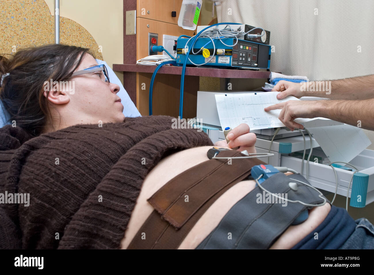 “nonstress” test doppler pregnancy risk heart rate Stock Photo