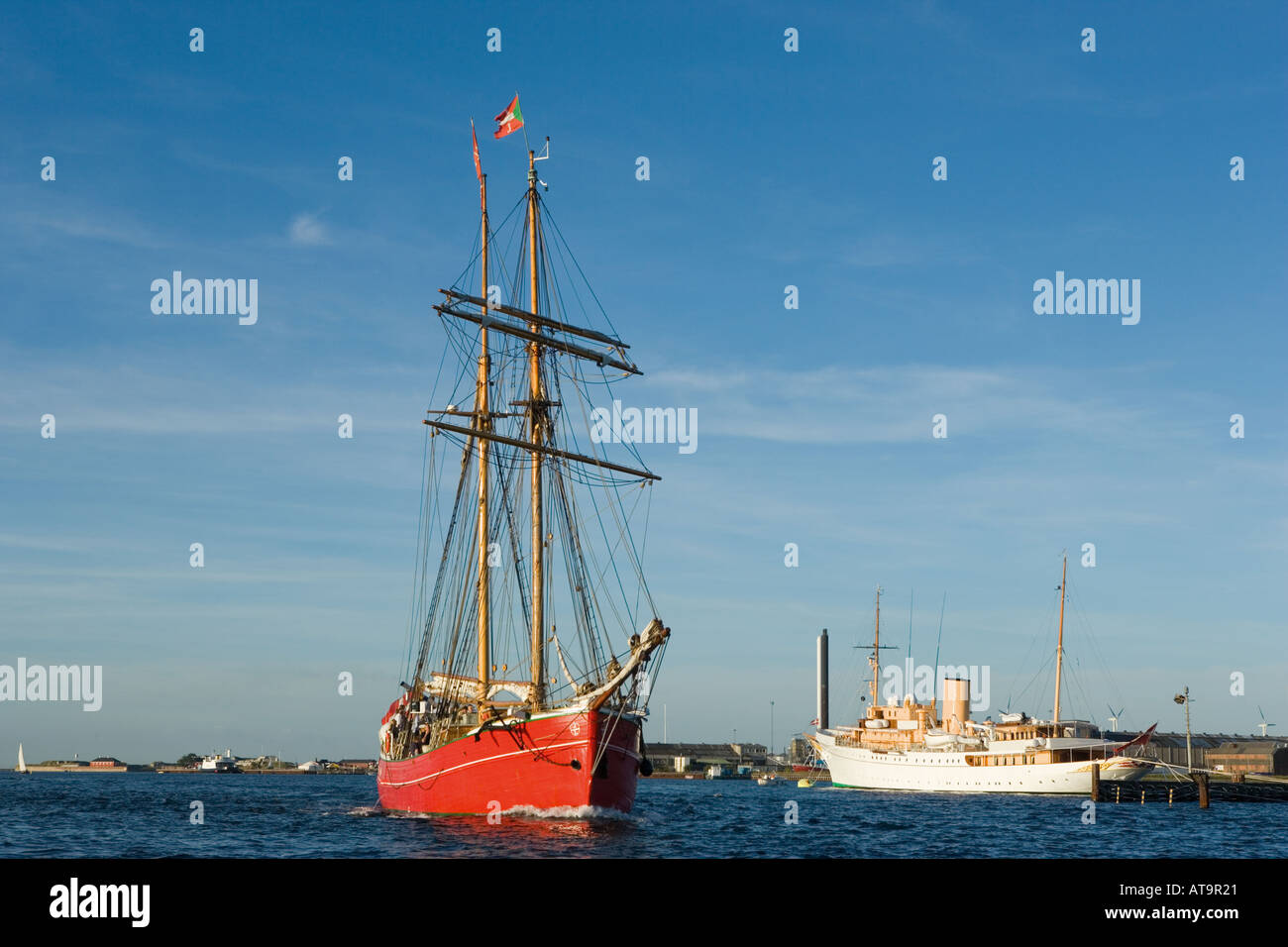Copenhagen yacht hi-res stock photography and images - Alamy