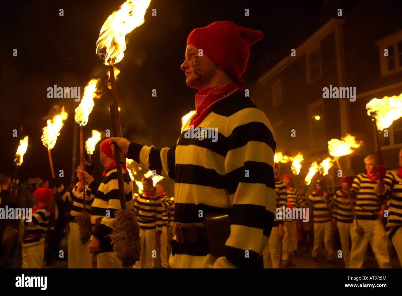 Guy Fawkes Night ( Bonfire Night ) , Lewes , Sussex , Uk Stock Photo ...
