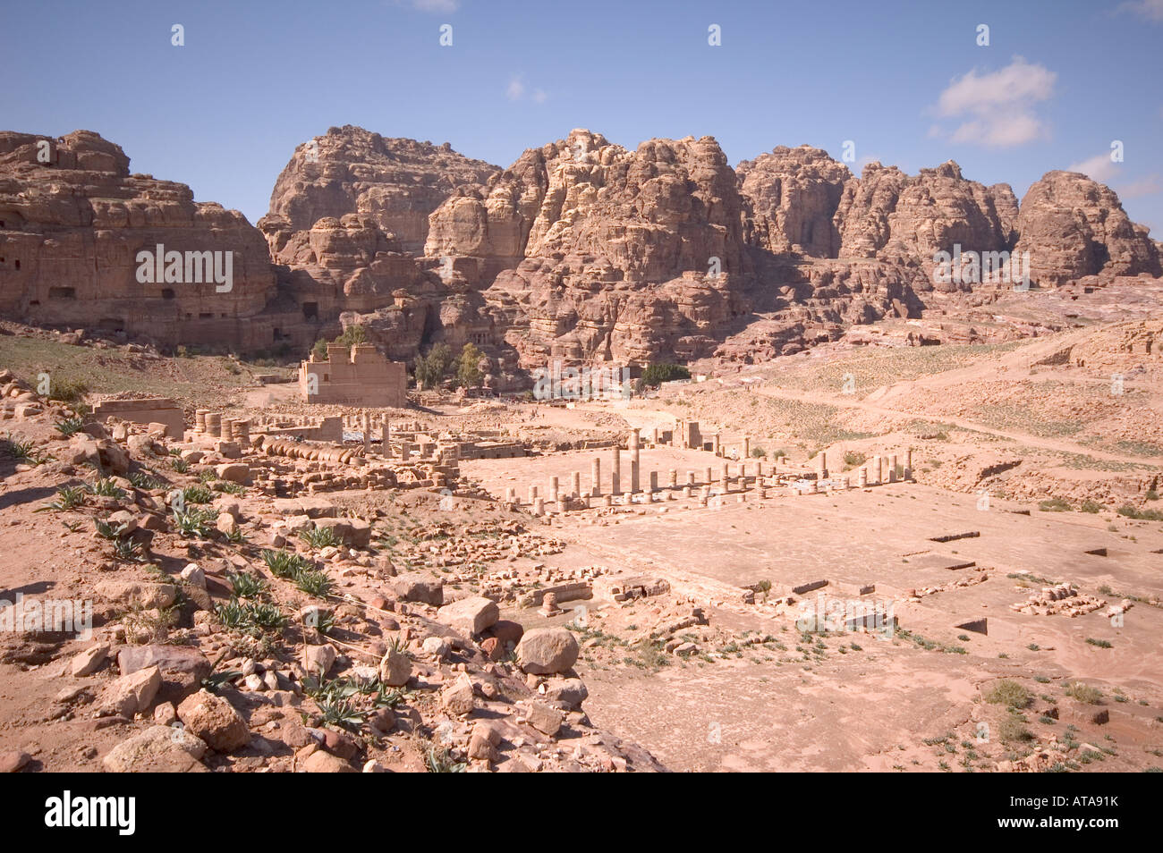Petra mountains hi-res stock photography and images - Alamy
