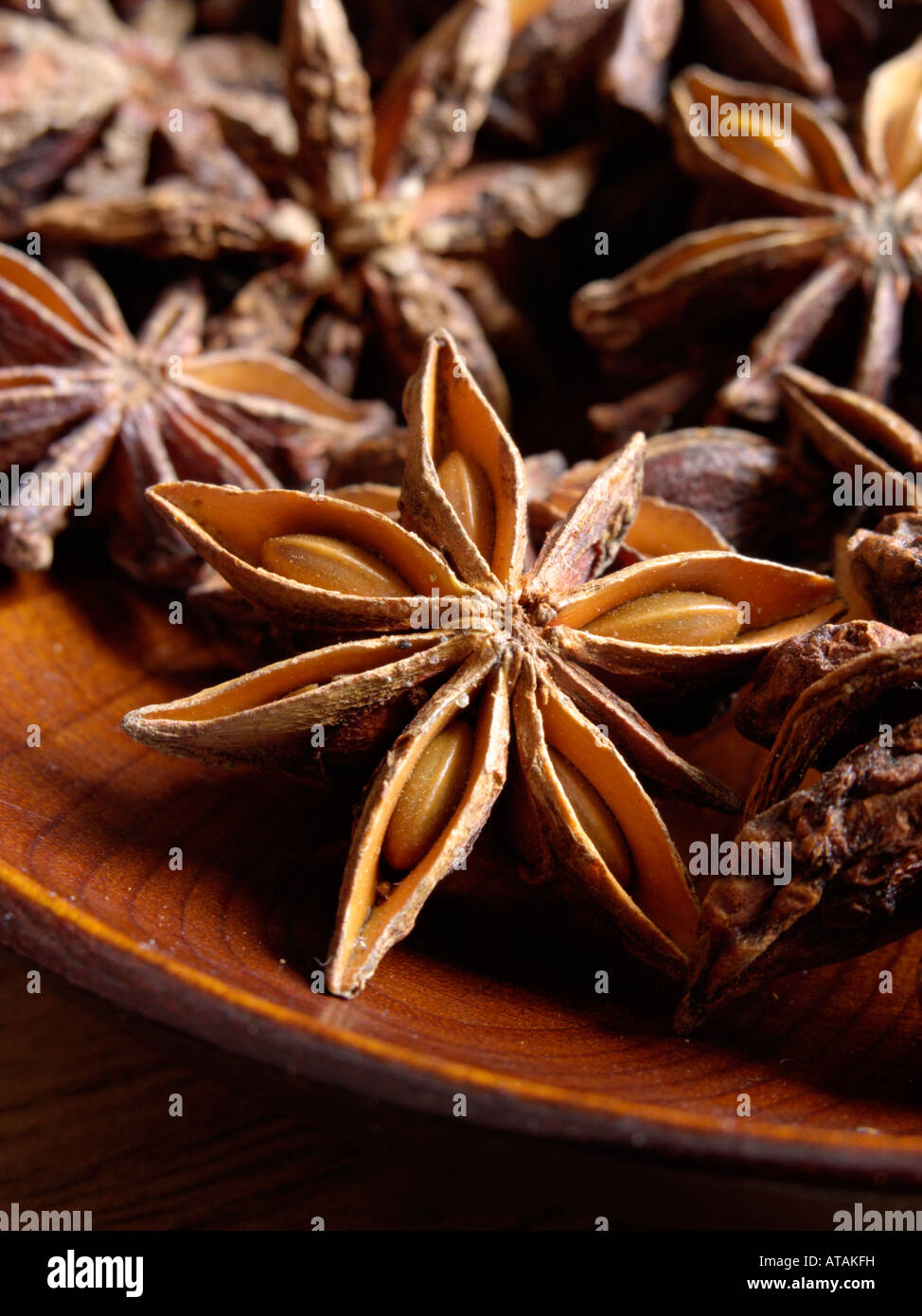 Chinese star anise (Illicium verum Stock Photo Alamy