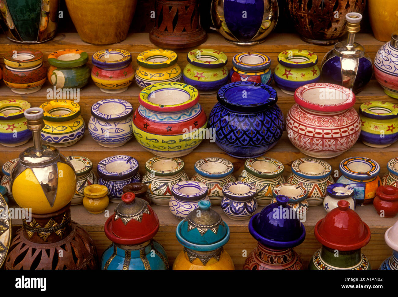 pottery, pottery, vendor, selling, ceramic pots, ceramics, souk, medina