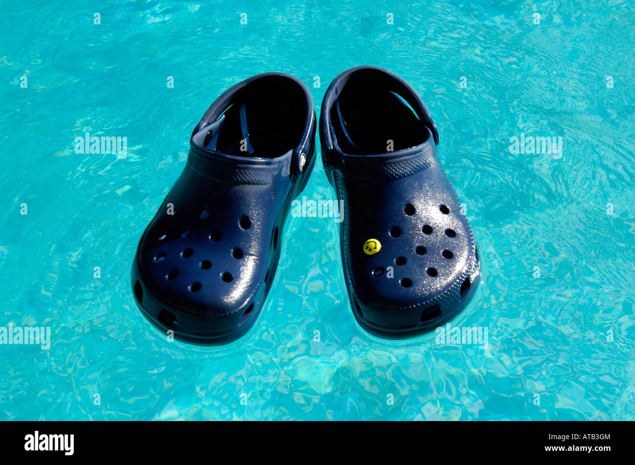 crocs swimming shoes