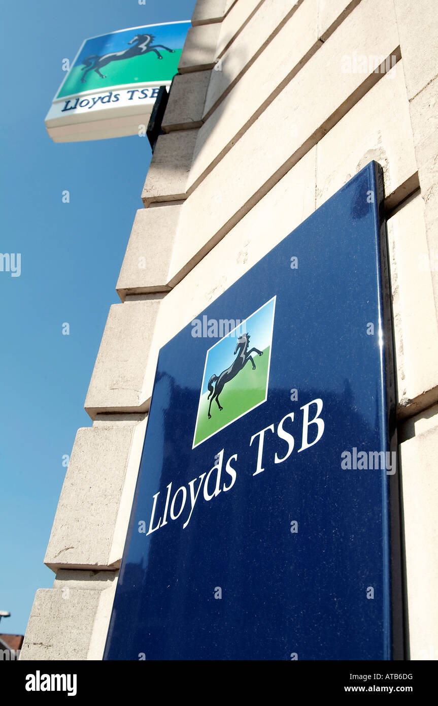 lloyds tsb high street bank banking savings logo black horse merged bank highstreet Stock Photo
