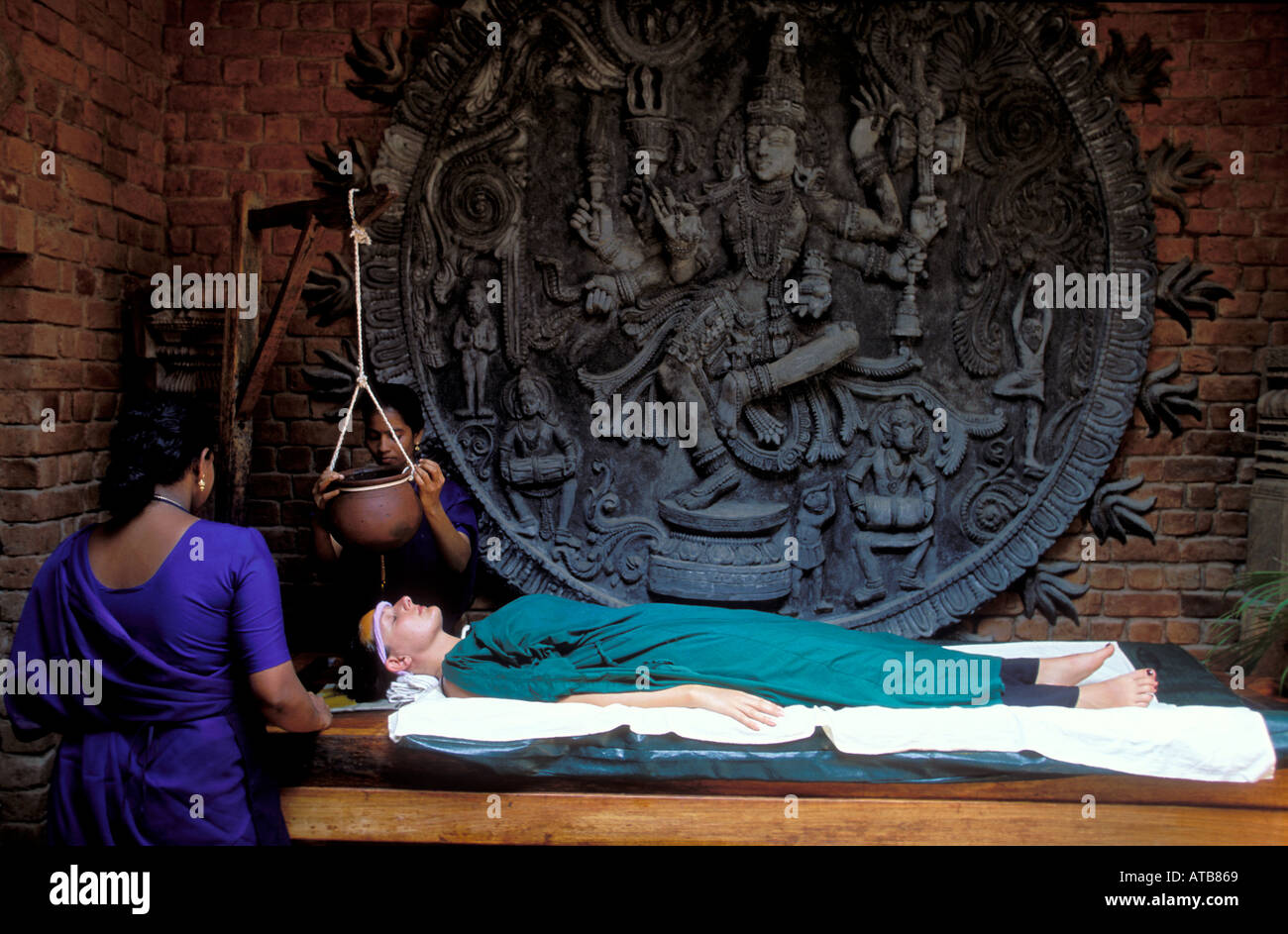 Ayurveda beauty kerala hires stock photography and images Alamy