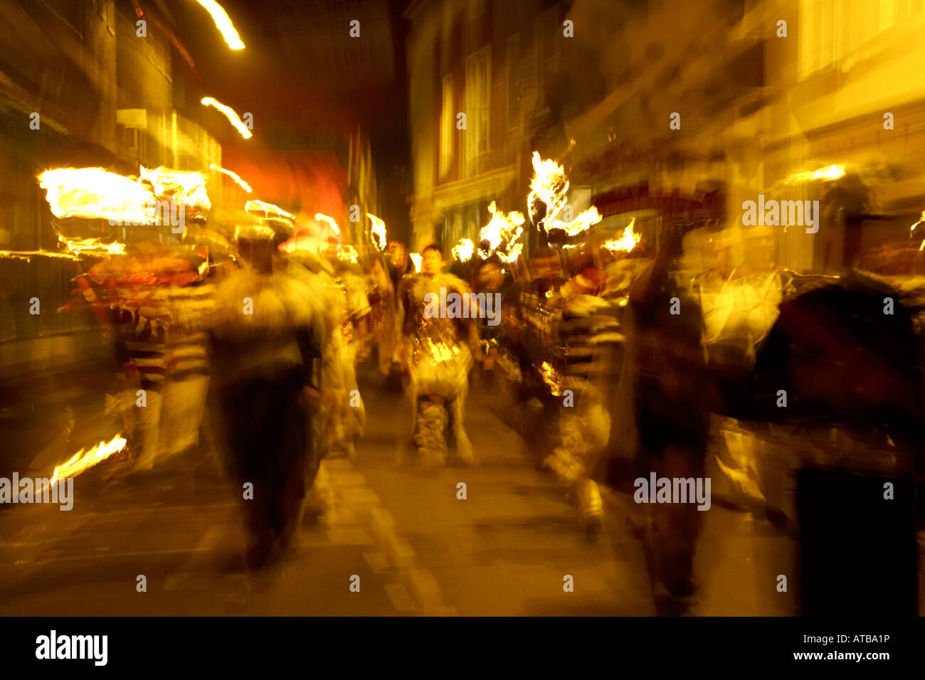 Guy Fawkes Night ( Bonfire Night ) , Lewes , Sussex , Uk Stock Photo ...