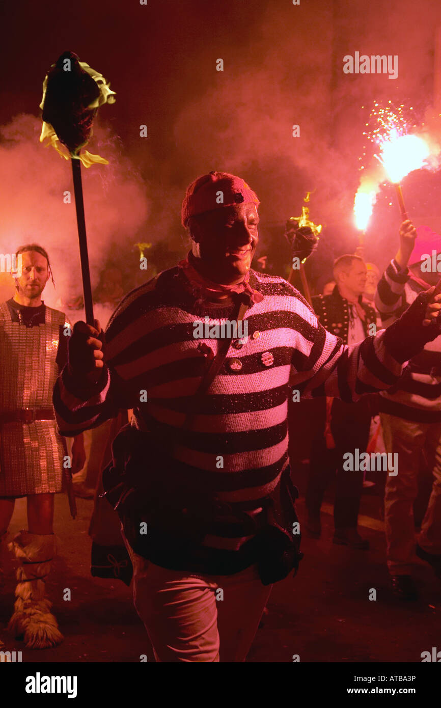Guy Fawkes Night ( Bonfire Night ) , Lewes , Sussex , Uk Stock Photo ...